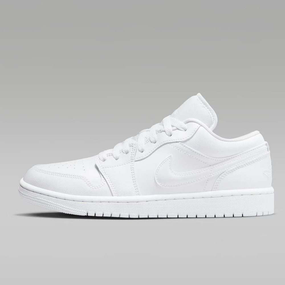 Nike Air Jordan 1 Low - Womenβs